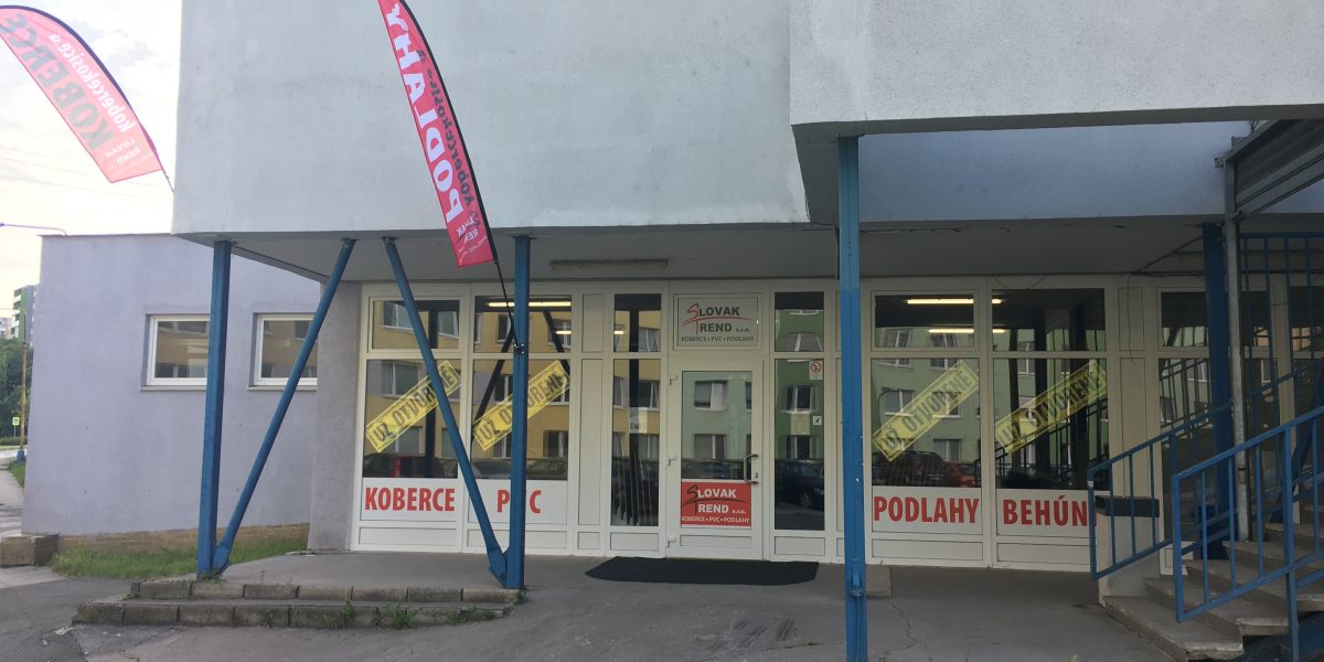 Predajňa Slovak Trend (pohľad od Jatlskej ulici)